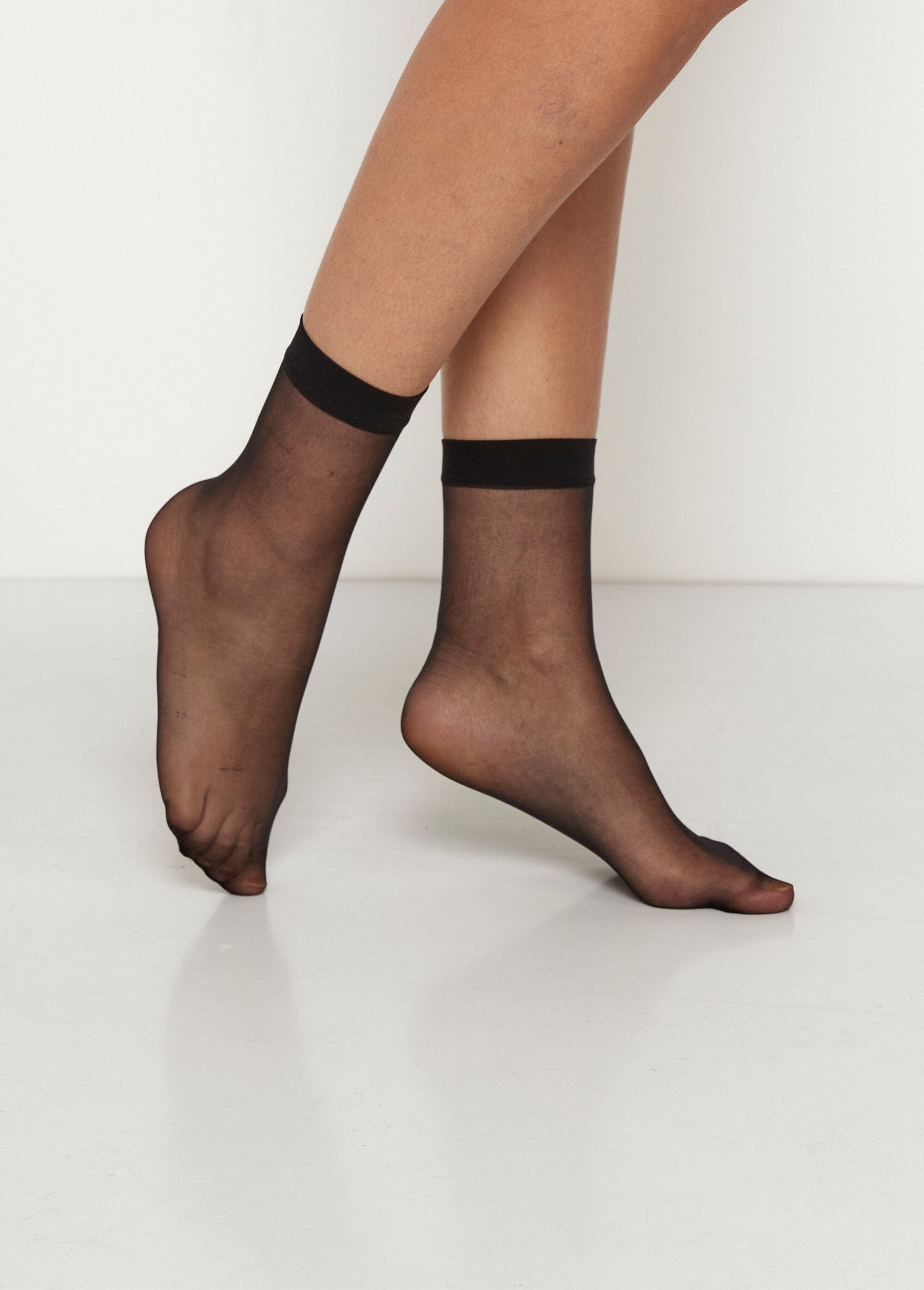 Calcetines_de_voile_de_17_deniers_Negro_DE1_slim