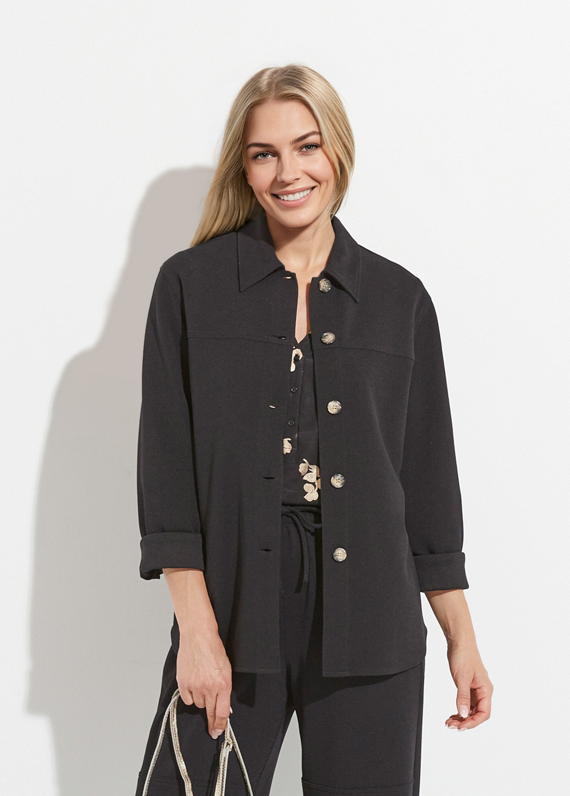 Camisa_abotonada_de_punto_crepé_liso_Negro_FA1_slim