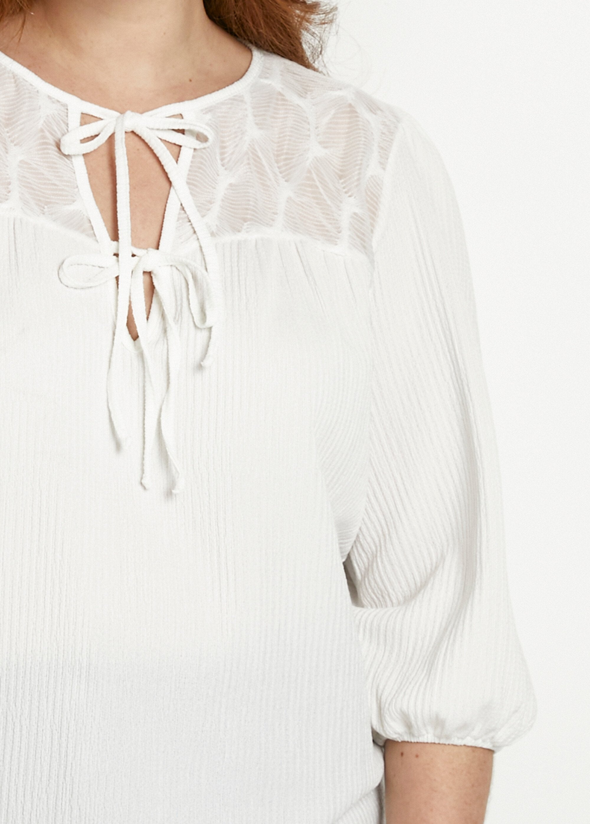 Camiseta_de_cuello_en_V_con_mangas_3/4_de_voile_Blanco,_Blanca_DE1_curvy