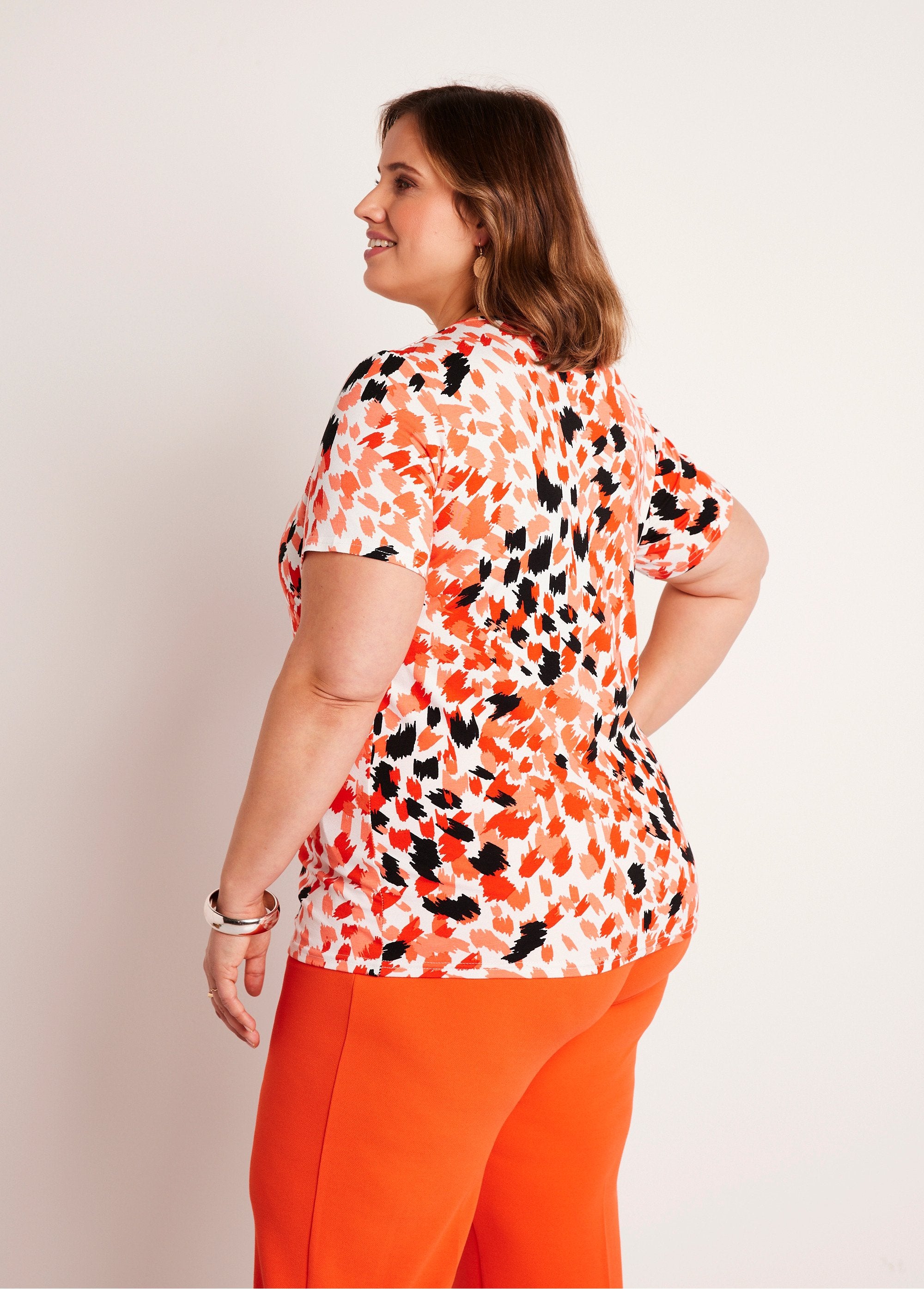 Camiseta_cropped_estampada_manga_corta_Coral_DO1_curvy