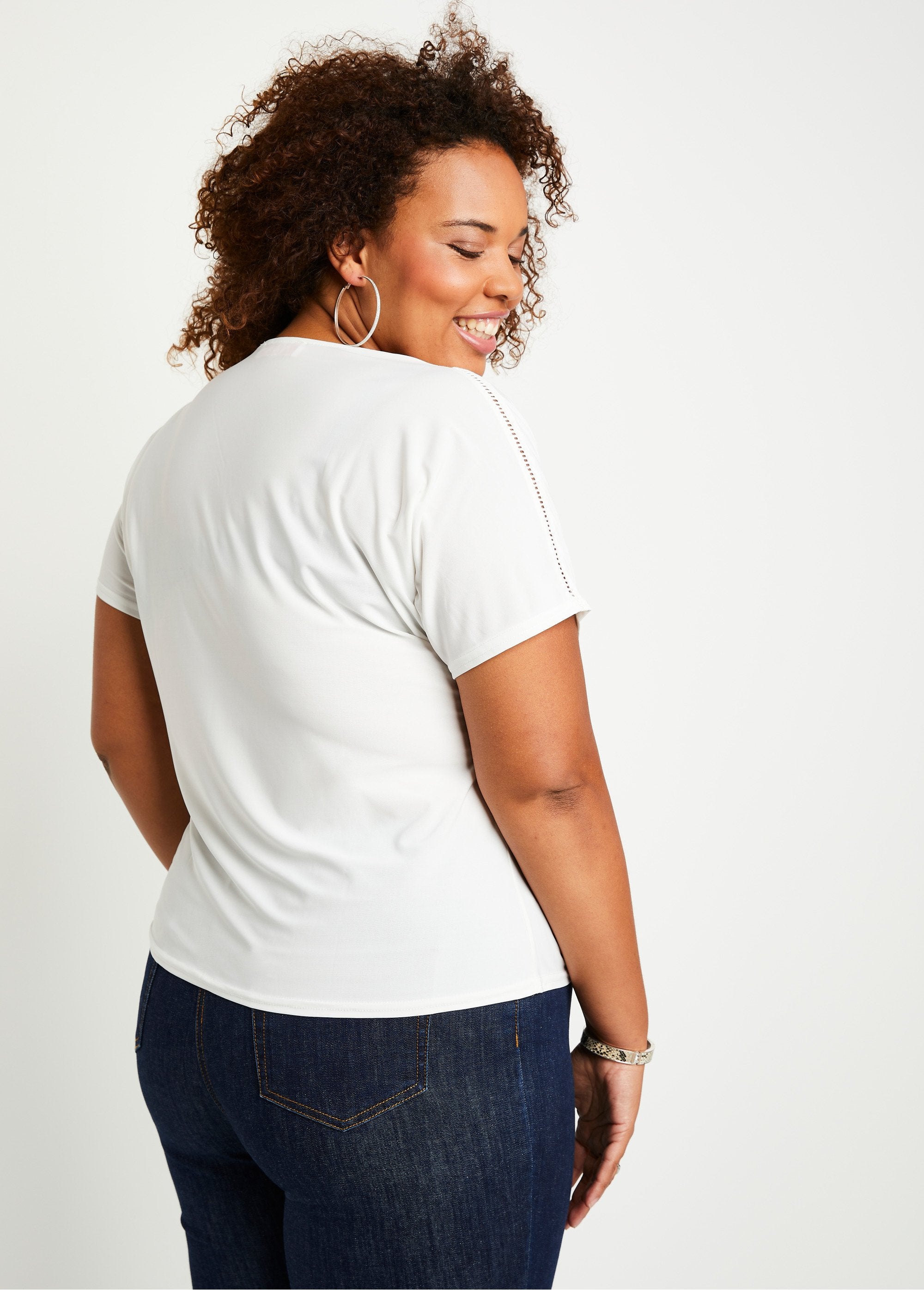 Camiseta_corta_lisa_o_estampada_Blanco,_Blanca_DO1_curvy