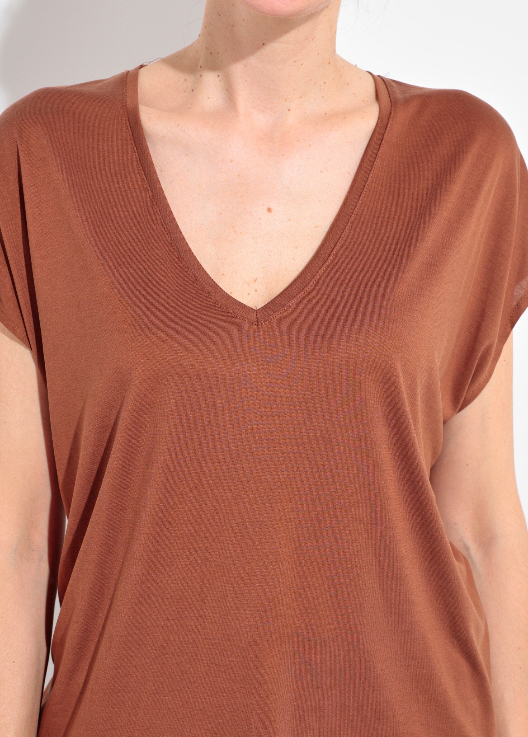 Camiseta_holgada_de_manga_corta_Castaño_DE1_slim