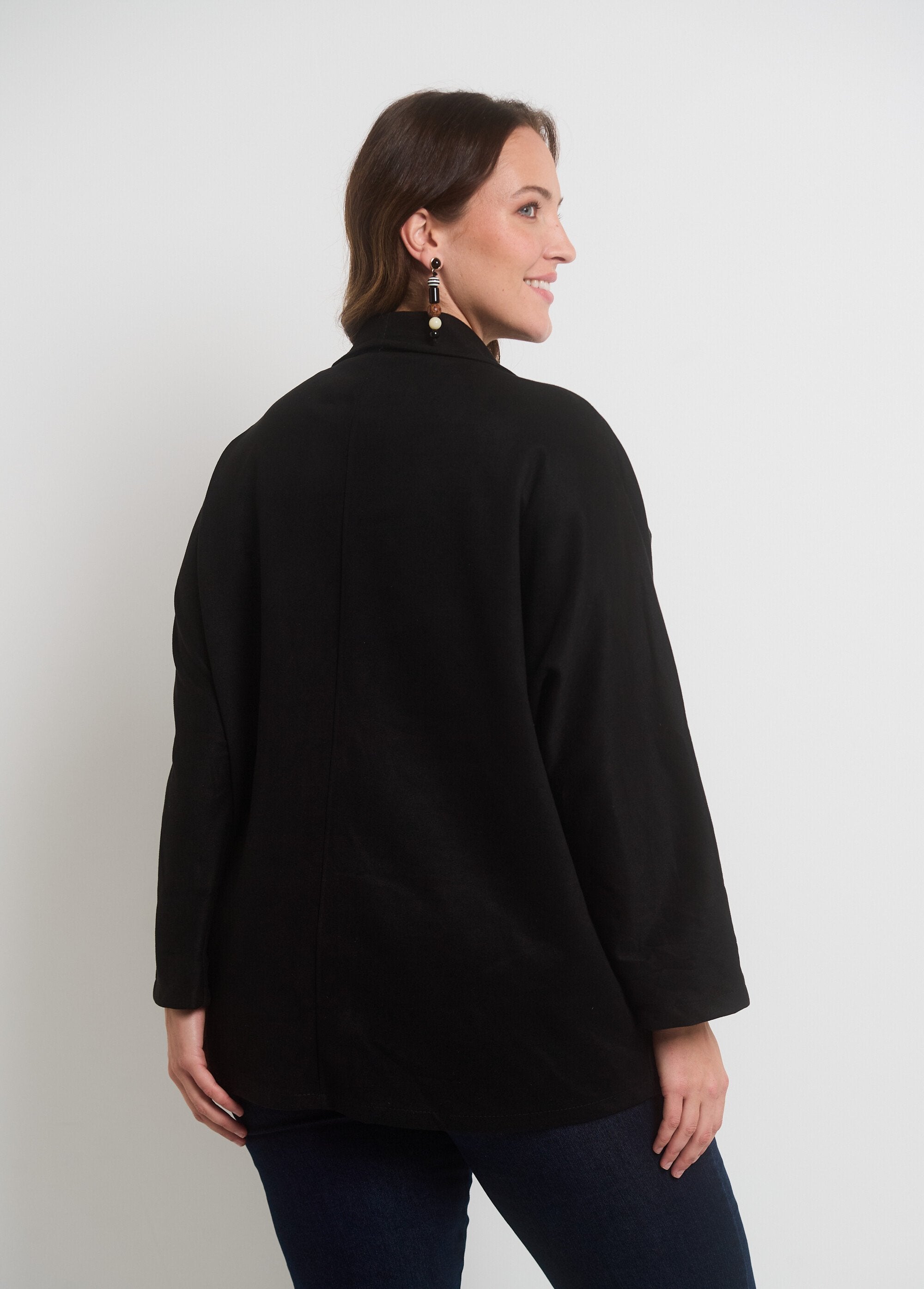 Veste_longue_col_tailleur_en_suédine_Noir_DO1_curvy