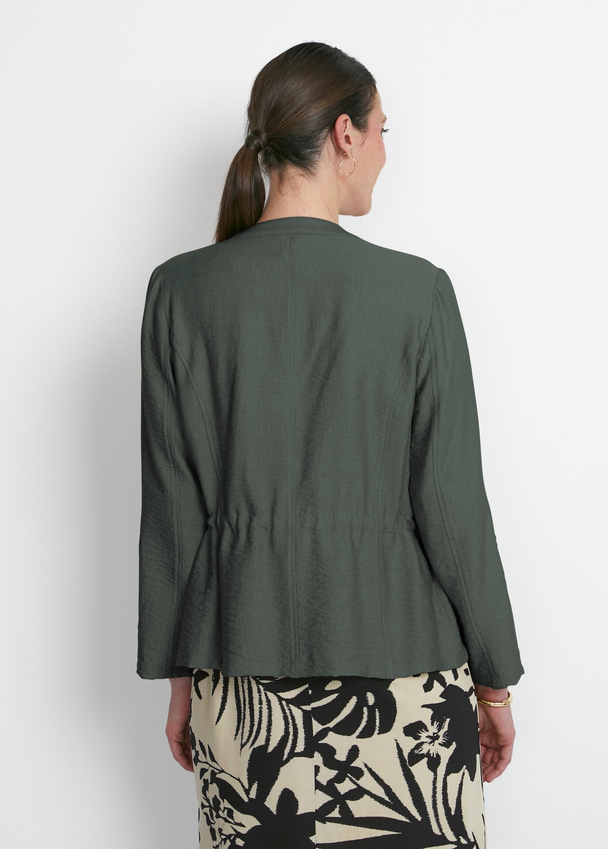 Chaqueta_safari_de_manga_larga_sin_cuello_Caqui_DO1_slim