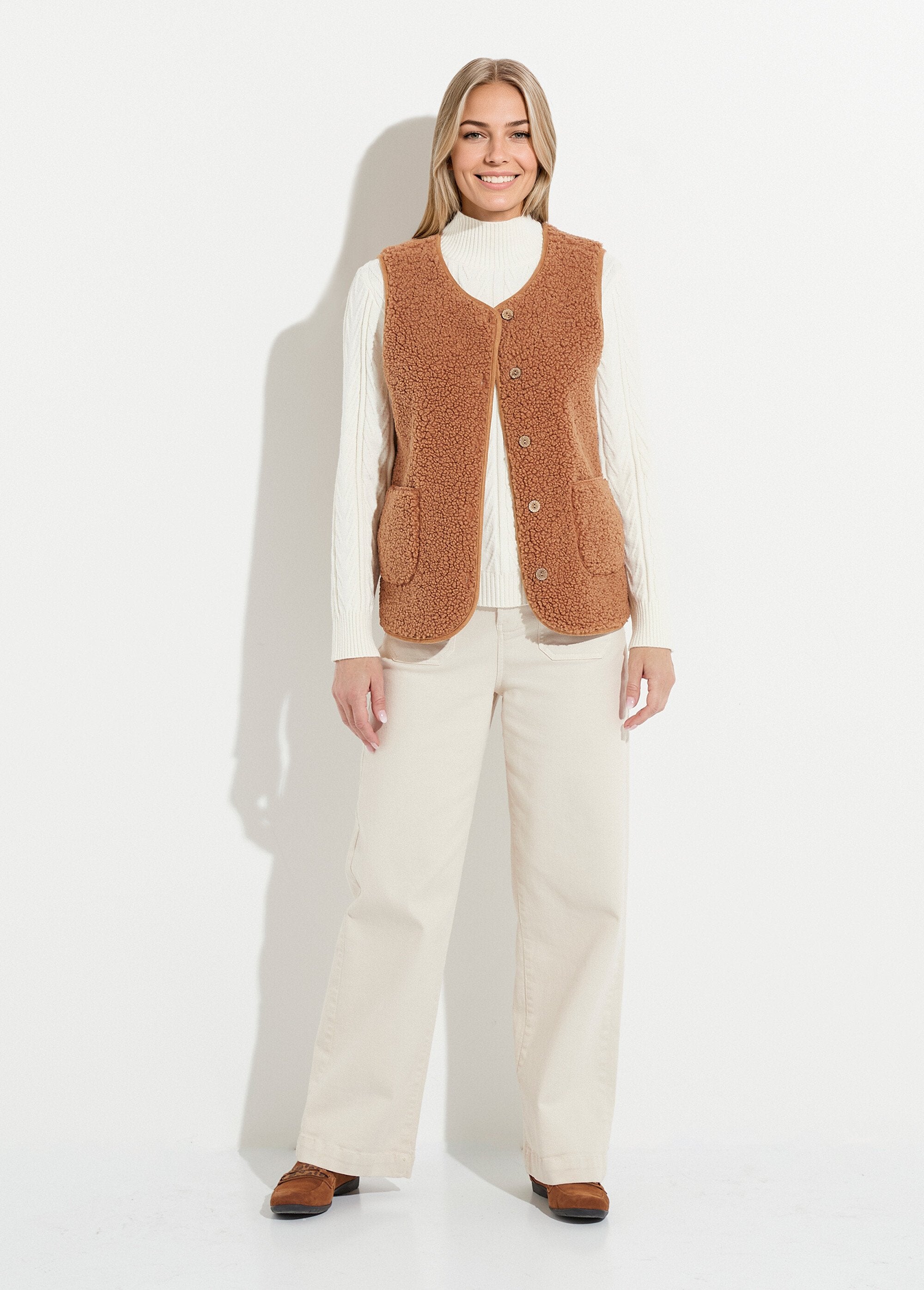 Chaqueta_sin_mangas_de_sherpa_con_interior_aterciopelado._Caramelo_SF1_slim